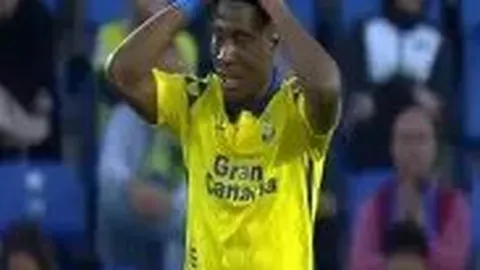 “图赫尔揭秘：世界杯高温挑战下，精准定位球员职能与高效轮换策略！”