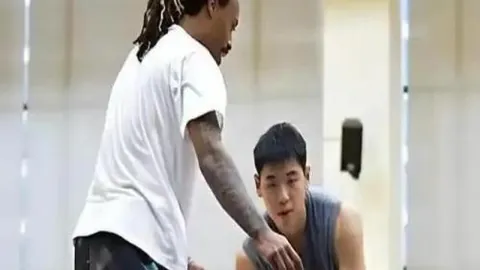 揭秘NBA关键分水岭：雷霆激战猛龙，巅峰对决一触即发！